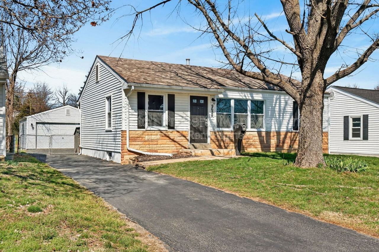 9625 Theodosia Ave - Photo 3 of 46