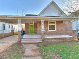 featured image of 611 E Springer Ave