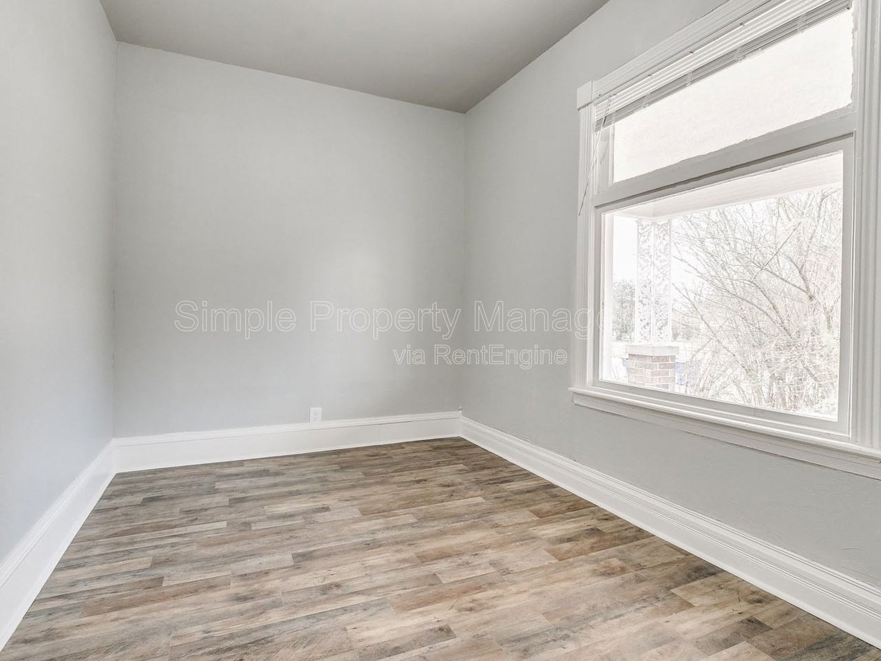 611 E Springer Ave - Photo 5 of 25