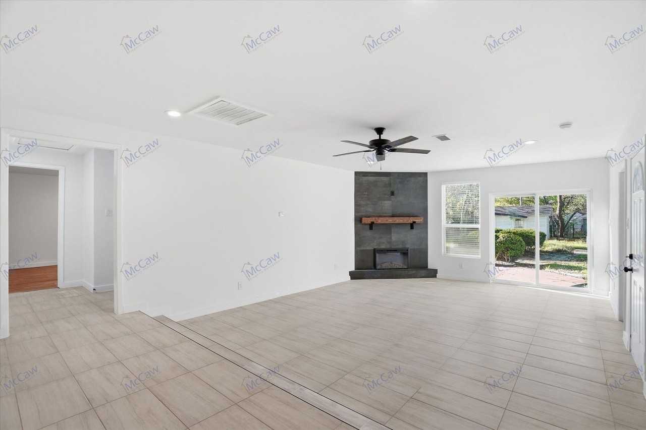 2228 Goldenrod Ave - Photo 3 of 26