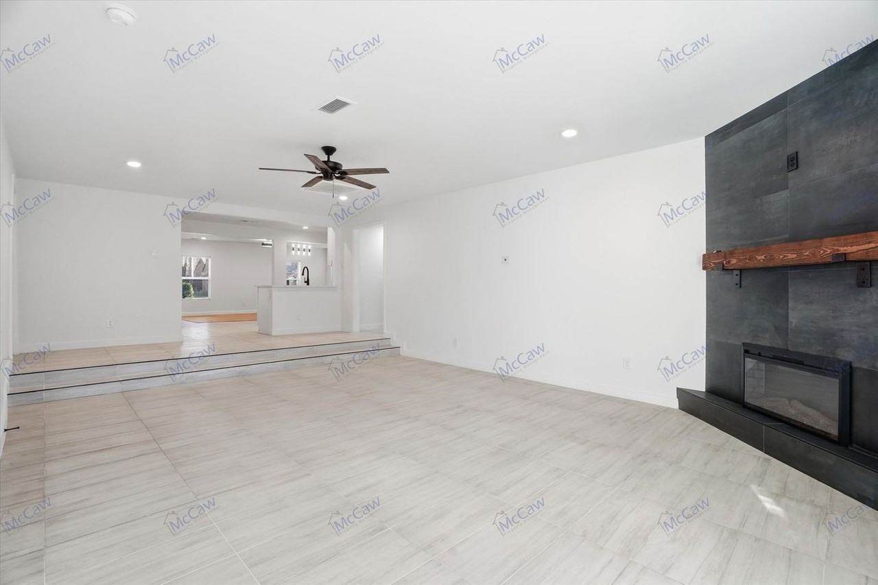 2228 Goldenrod Ave - Photo 4 of 26