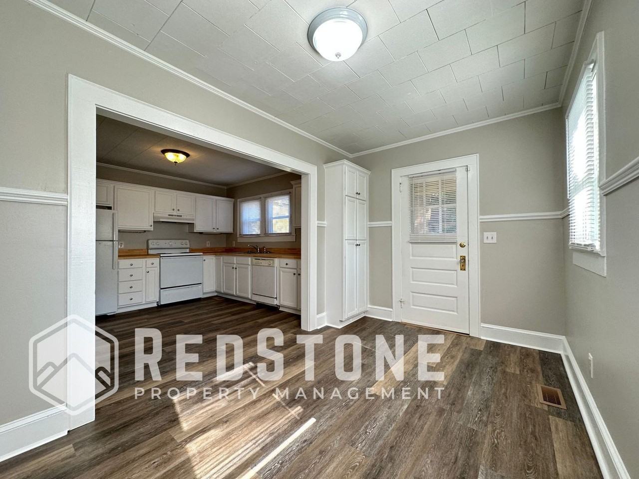 817 Oakley St - Photo 7 of 22