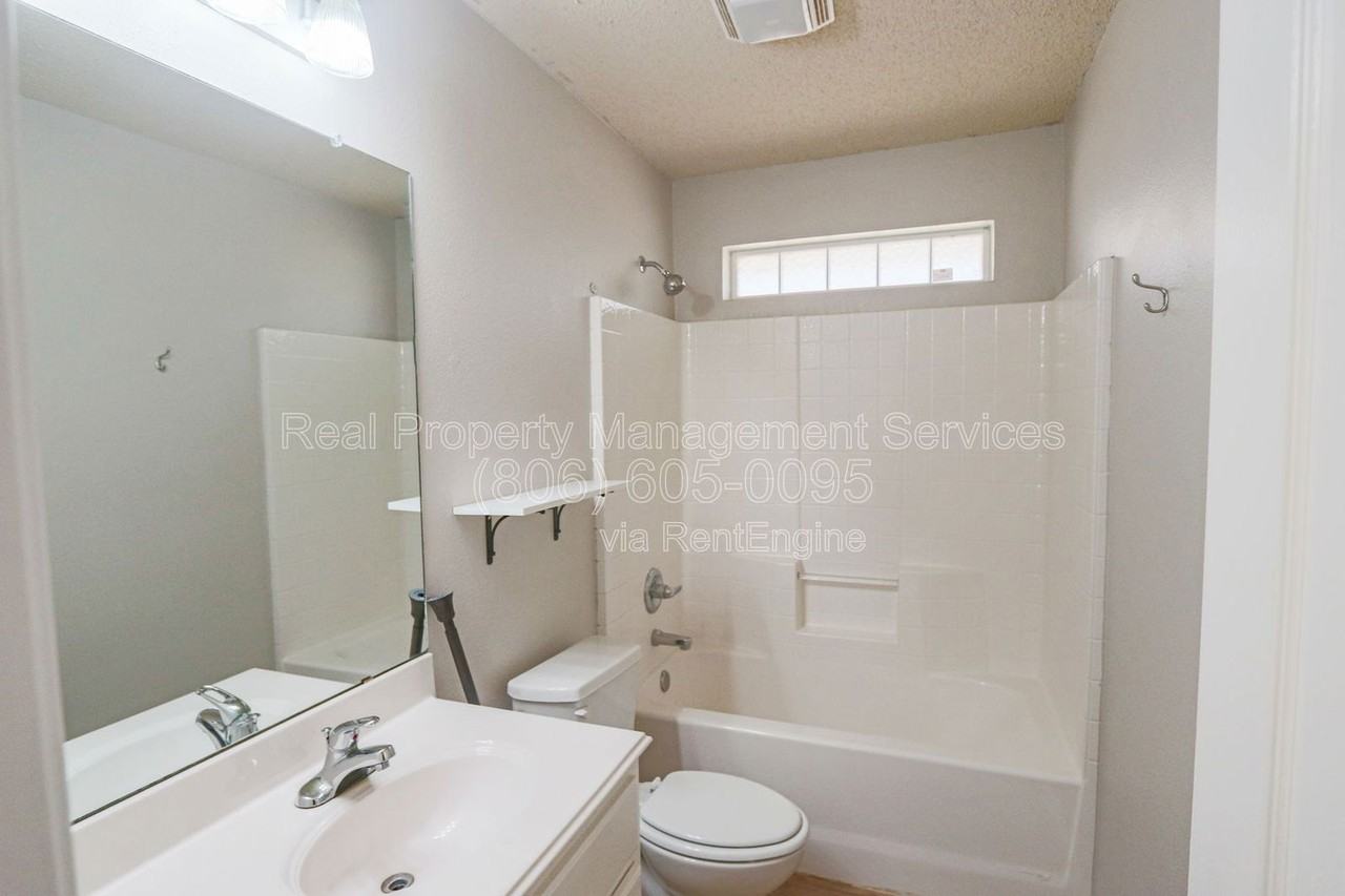 1928 77th Pl - Photo 7 of 10