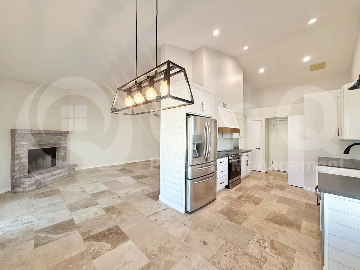 19425 N 14th Pl - Photo 5 of 21