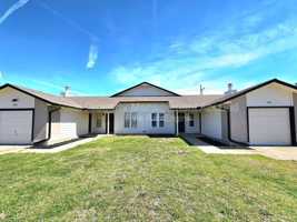 featured image of 1611 N Hickory Ave