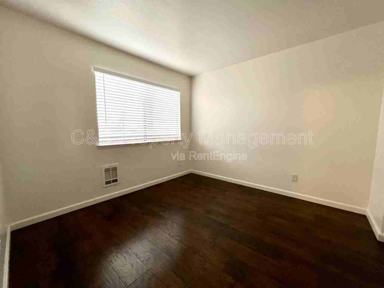 3270 Del Monte Blvd #52 - Photo 5 of 6