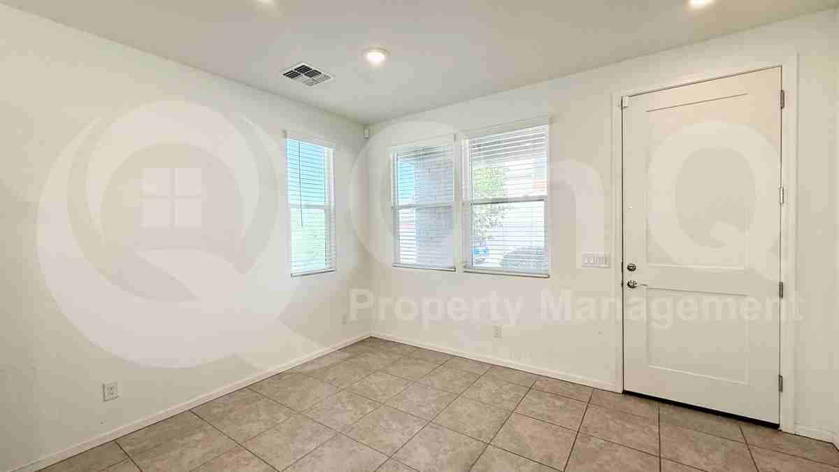 1927 W 21st Ave - Photo 7 of 20