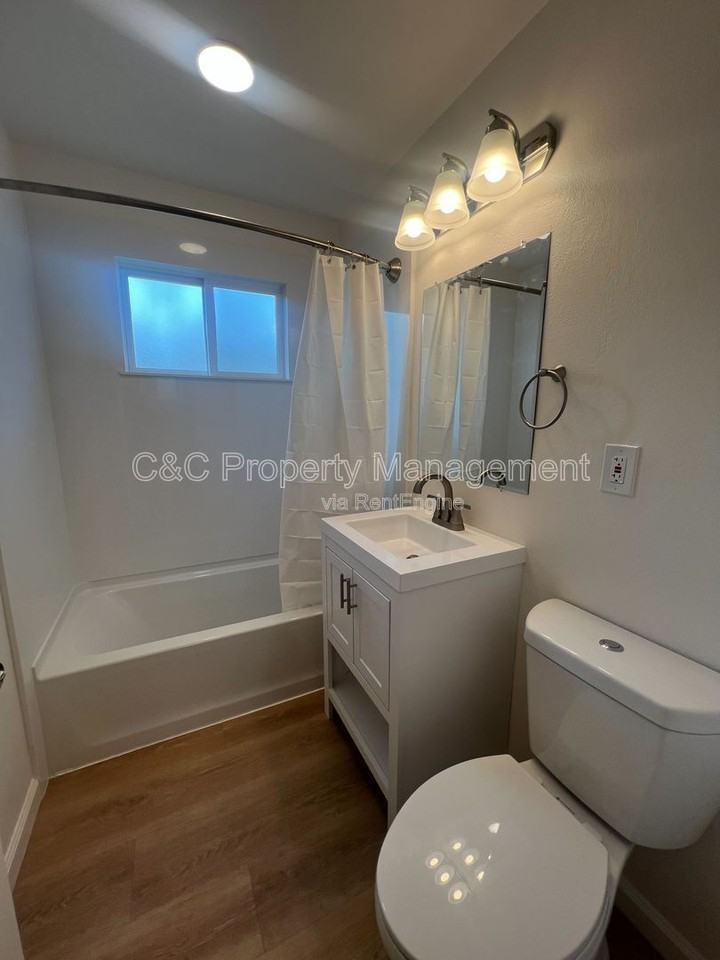 1191 Noche Buena St #J - Photo 2 of 6