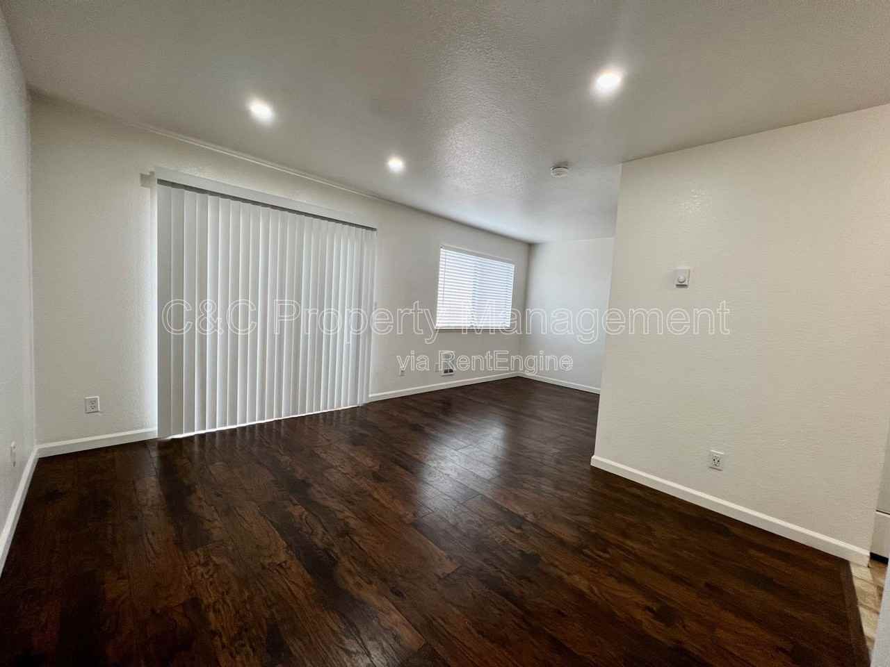 3270 Del Monte Blvd #34 - Photo 4 of 8