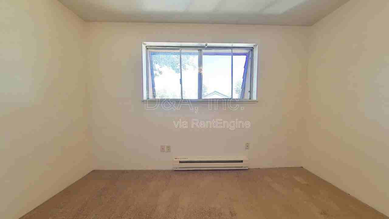 720 Nw 13th St #A - Photo 7 of 10