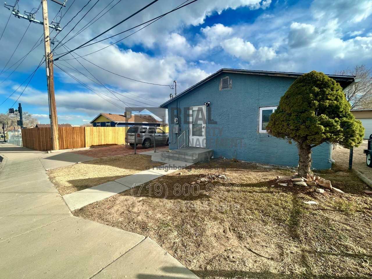 2802 Lakeview Ave - Photo 2 of 14