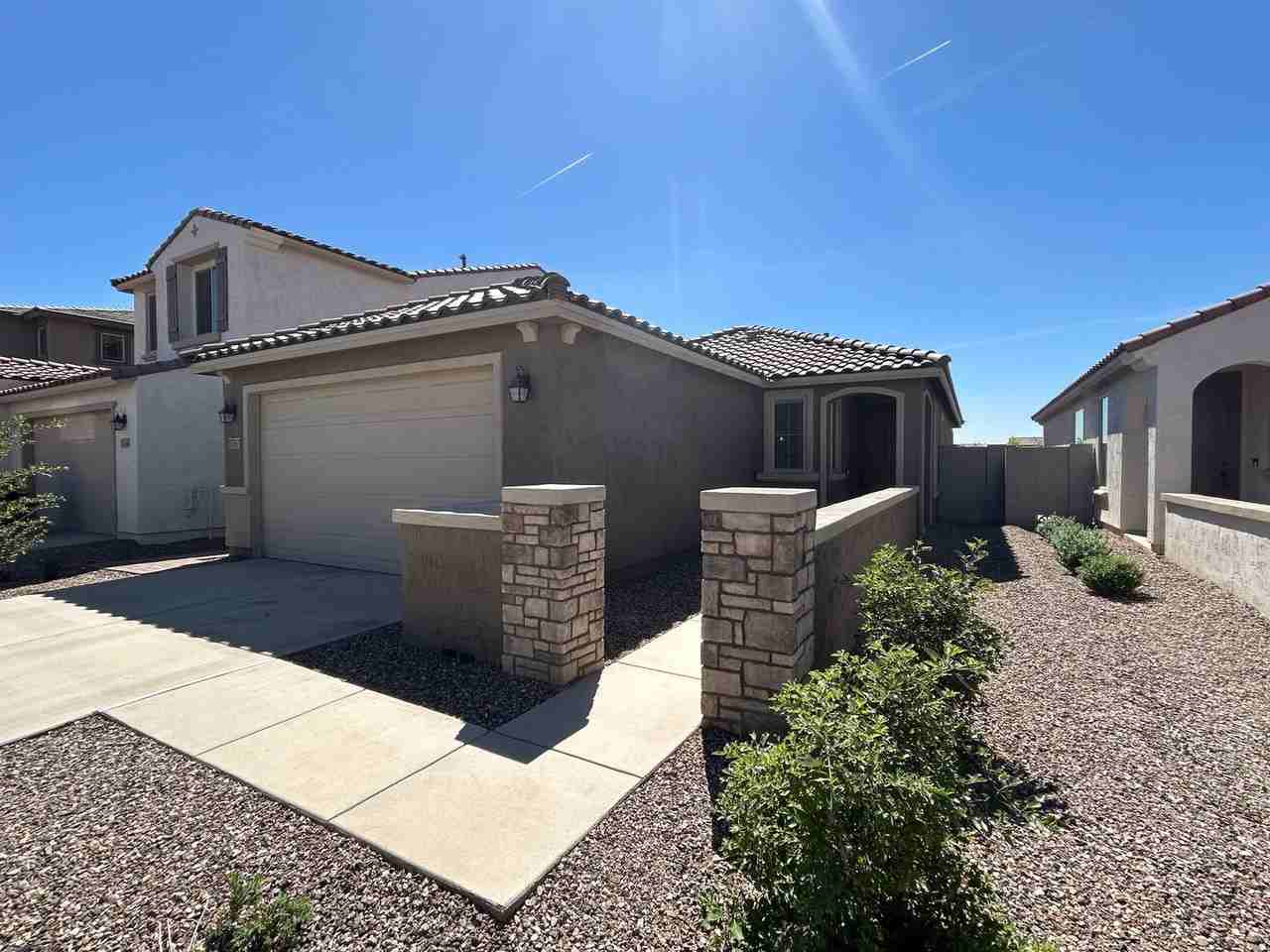 17567 W Denton Ave - Photo 3 of 20