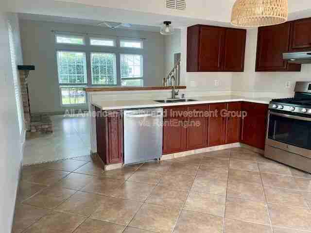 366 Canterbury Cir Nw - Photo 7 of 24