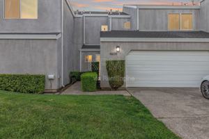 featured image of 4609 Da Vinci Dr