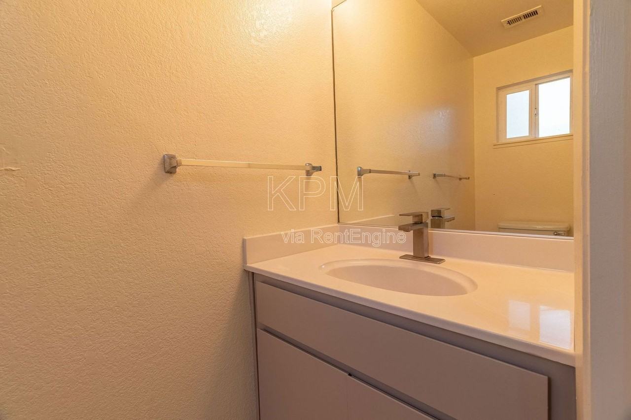 4609 Da Vinci Dr - Photo 4 of 30