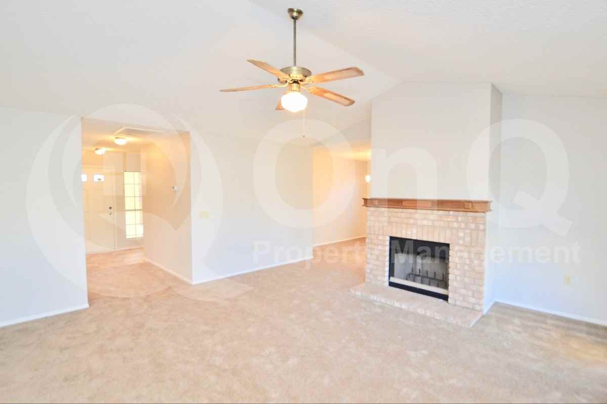 6146 E Cicero St - Photo 4 of 19