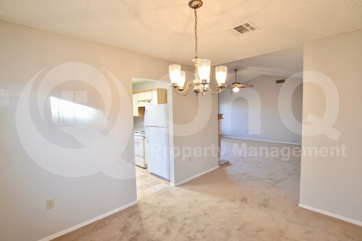 6146 E Cicero St - Photo 5 of 19