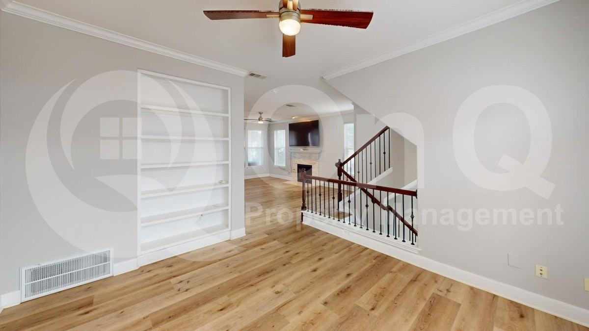 4904 Live Oak St #1 - Photo 6 of 20