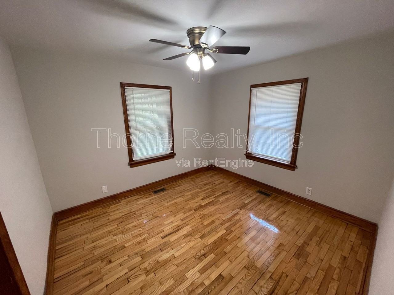 1809 Bedford Rd - Photo 6 of 12