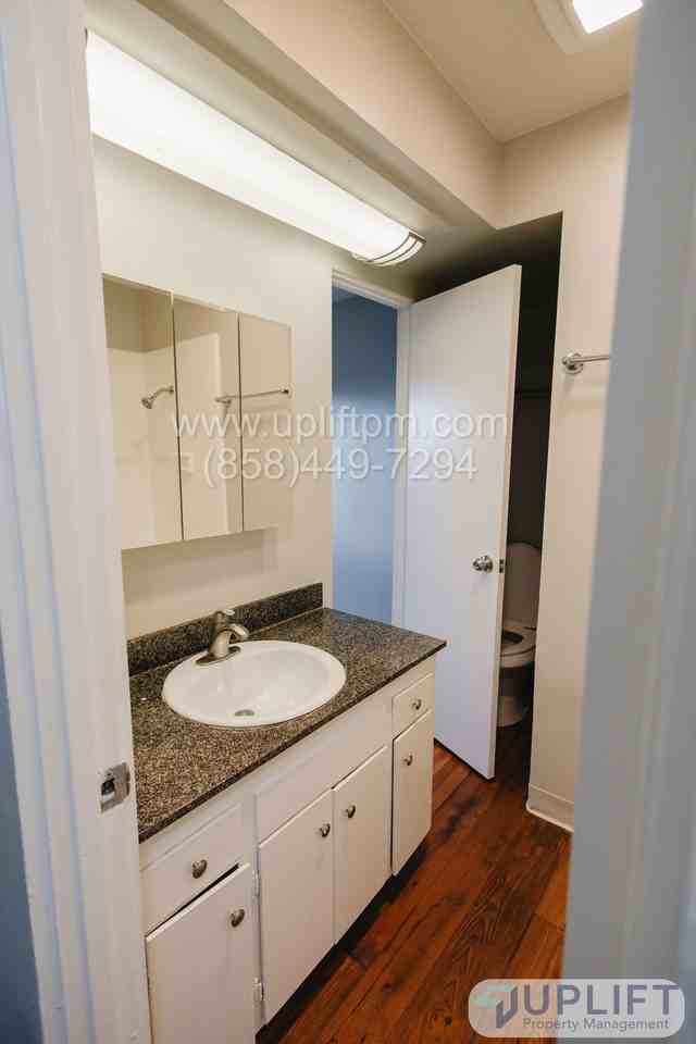 5787 College Ave - Photo 7 of 10