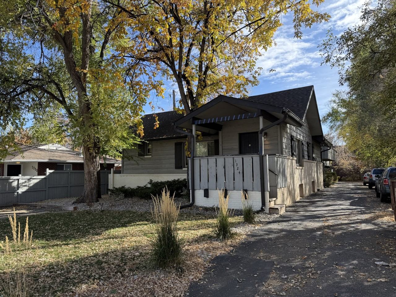 1324 Balsam Ave #1 - Photo 6 of 32