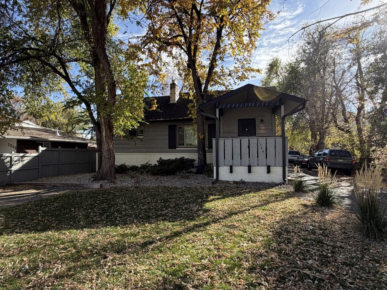 1324 Balsam Ave #1 - Photo 3 of 32