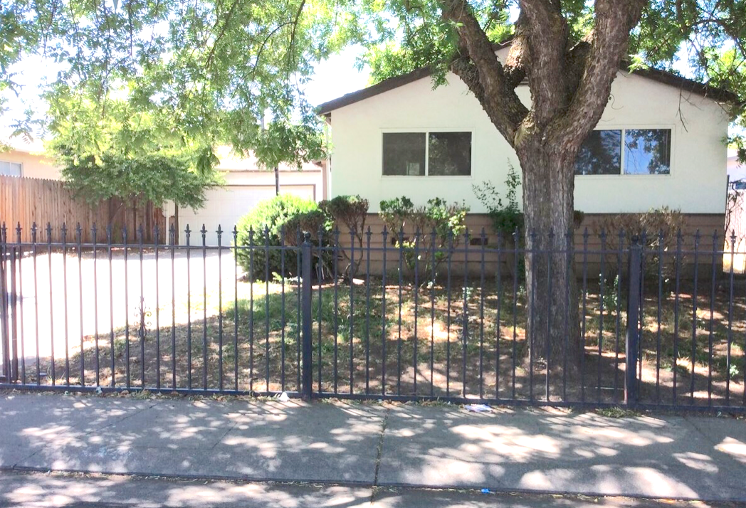 2446 Belair St - Photo 3 of 20
