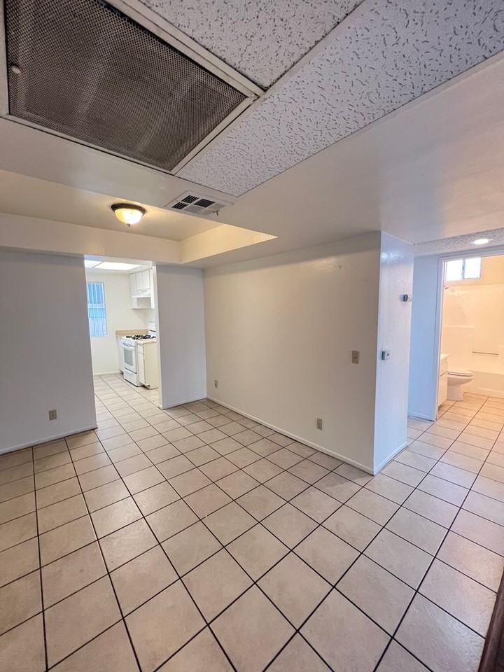 807Bunk - Photo 4 of 20