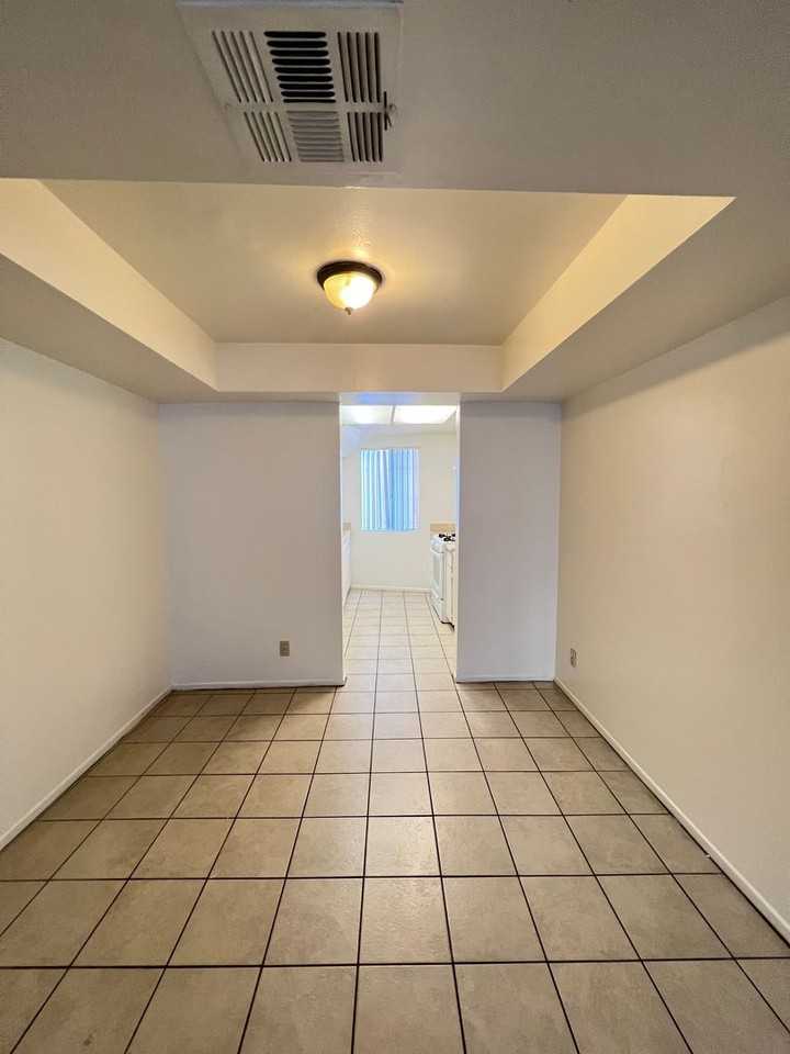 807Bunk - Photo 5 of 20