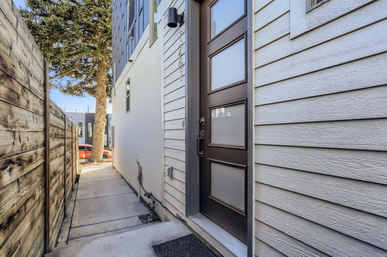 1261 N Perry St #1 - Photo 2 of 20