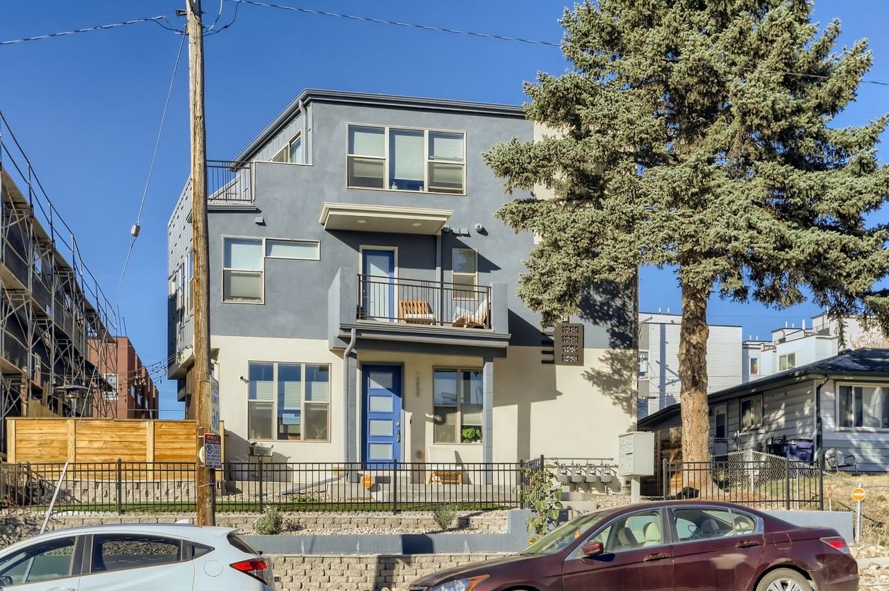 1261 N Perry St #1 - Photo 4 of 20