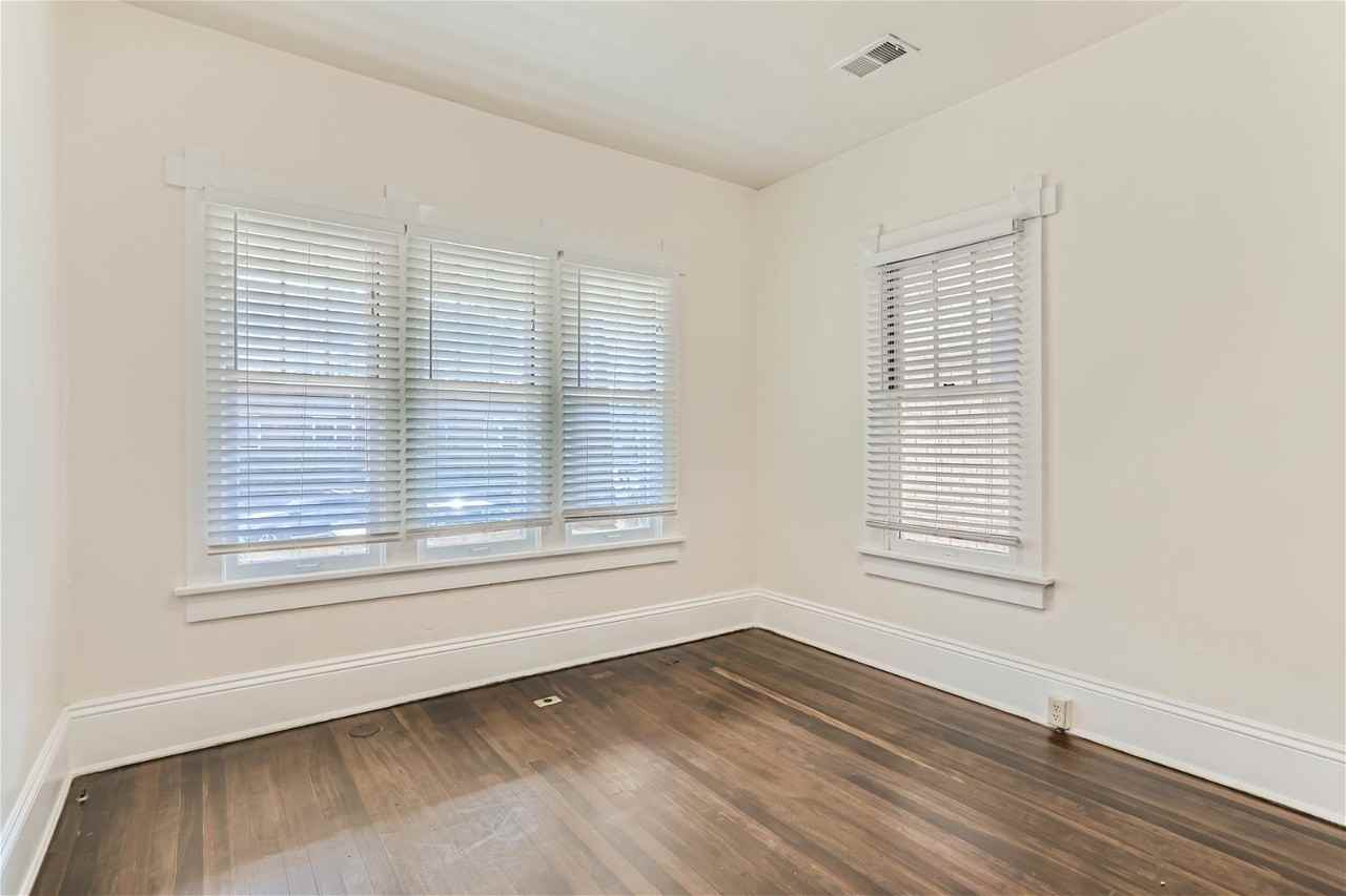 1587 Saint Paul St #A - Photo 5 of 12