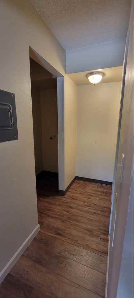 1200 W Riordan Rd #603 - Photo 3 of 7