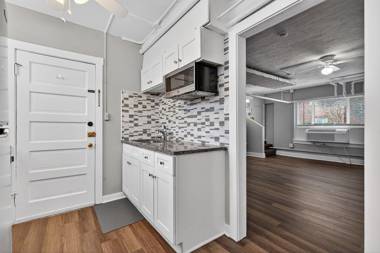 428-432 Park Blvd Apartments - Photo 2 of 15