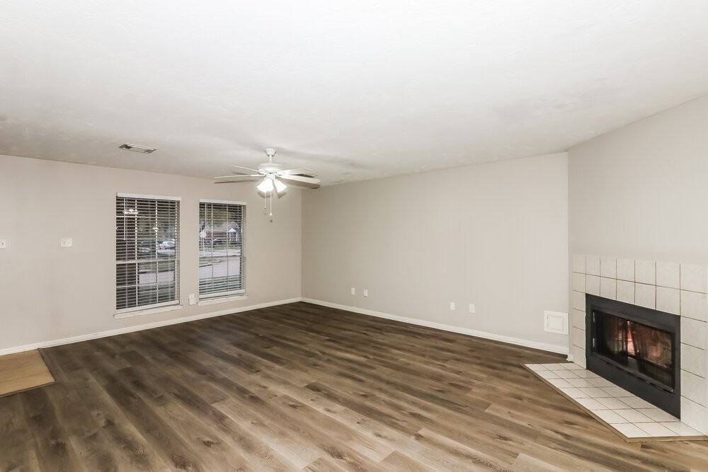 6803 Hedgewick Dr - Photo 4 of 17