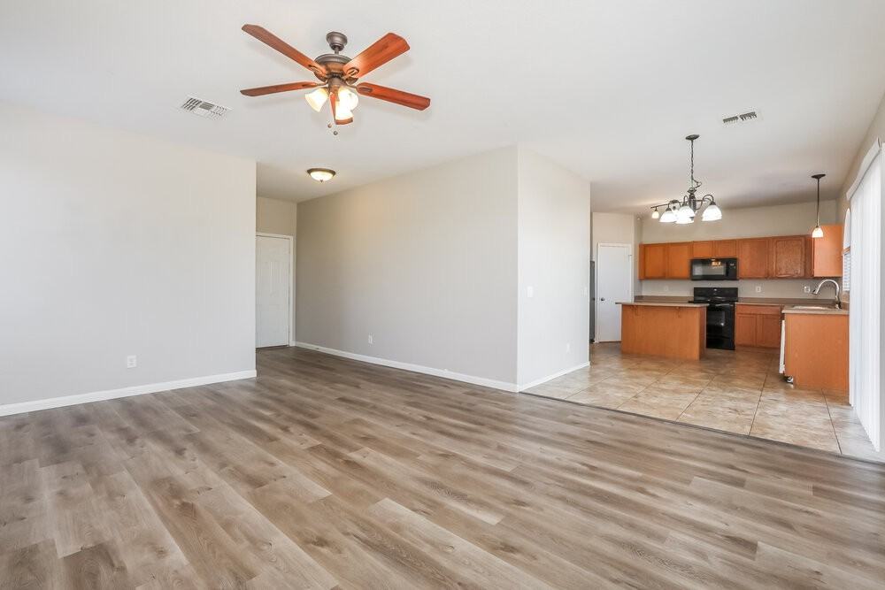4836 E Meadow Lark Way - Photo 6 of 17