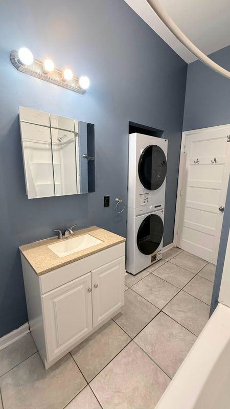 12 Tyler St - Photo 3 of 13