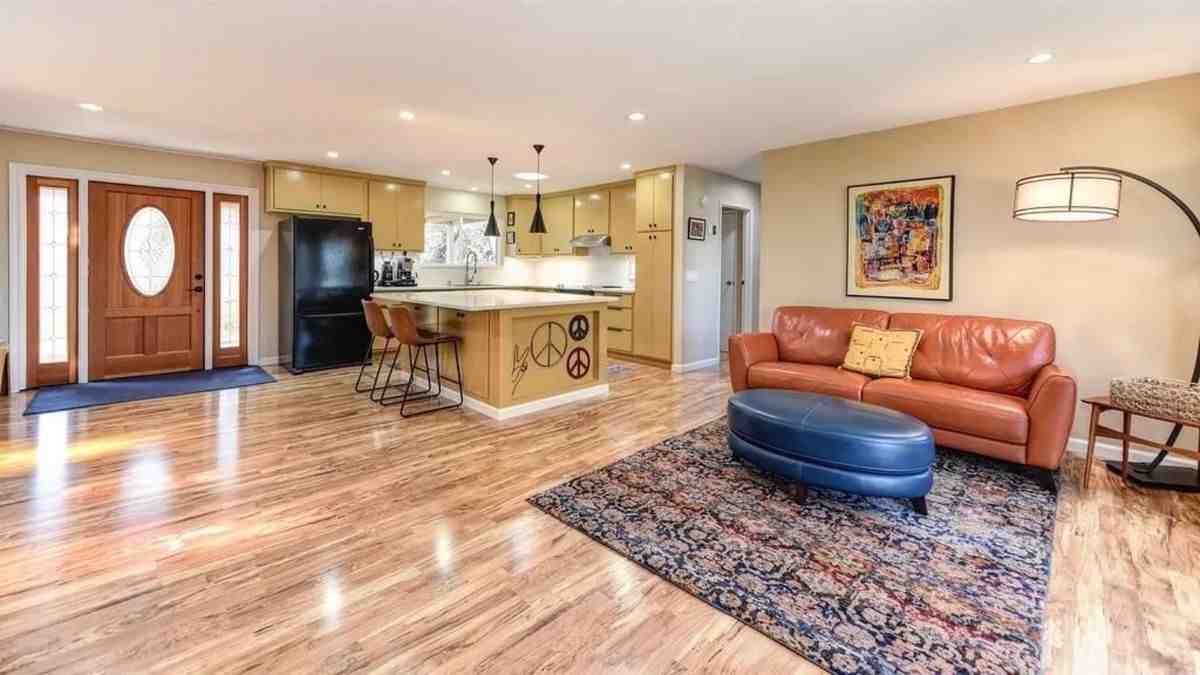 4881 Thompson Hill Rd - Photo 4 of 8