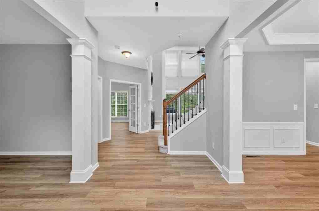 740 Mayfair Ct - Photo 2 of 50