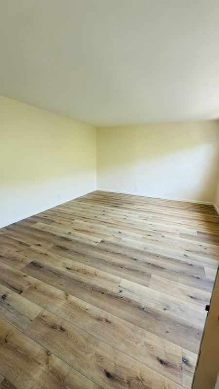 383 Redondo Ave ##D - Photo 3 of 8