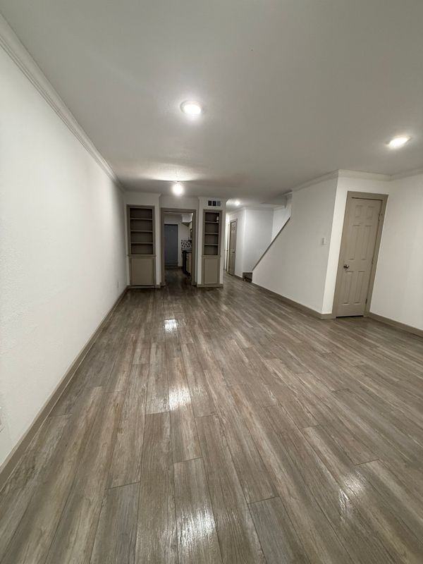 7952 Leonora St - Photo 2 of 5