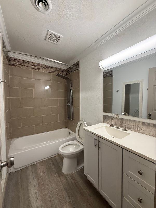 7952 Leonora St - Photo 3 of 5