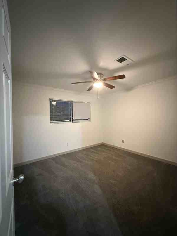 7952 Leonora St - Photo 5 of 5