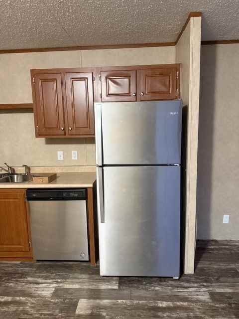 2606 Lincoln Way Nw - Photo 6 of 12