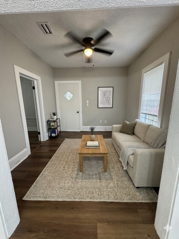 1459 W 23rd St - Photo 2 of 12