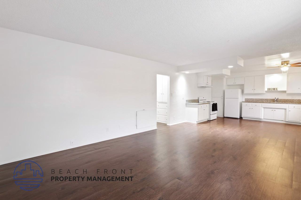 768 Gaviota Ave. - Photo 7 of 10