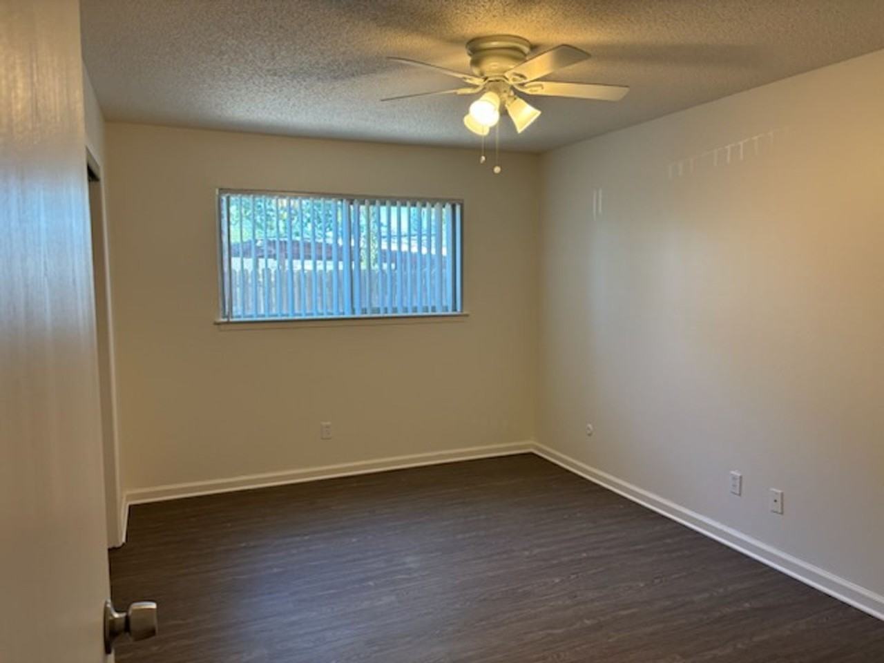 Jersey - Photo 5 of 20