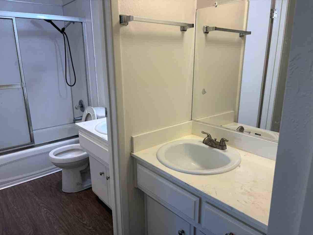 Jersey - Photo 6 of 20