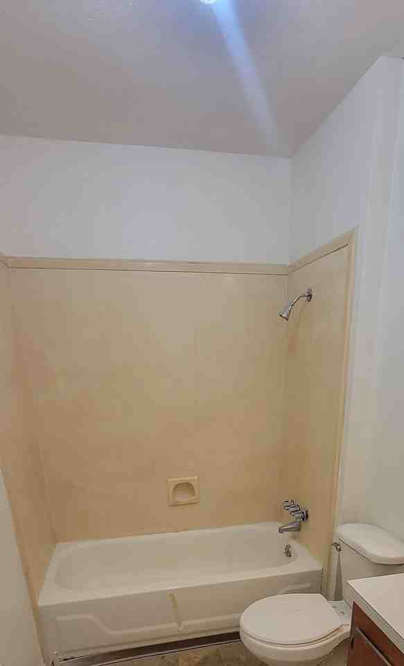 117 Crestwood Cv #B - Photo 3 of 8