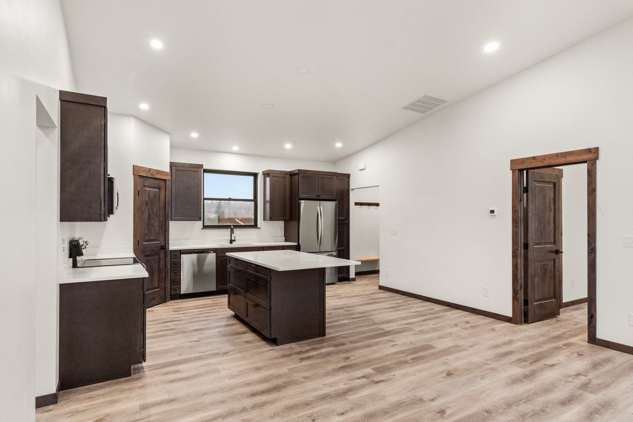 1530 Trumble Creek Rd #5 - Photo 3 of 9